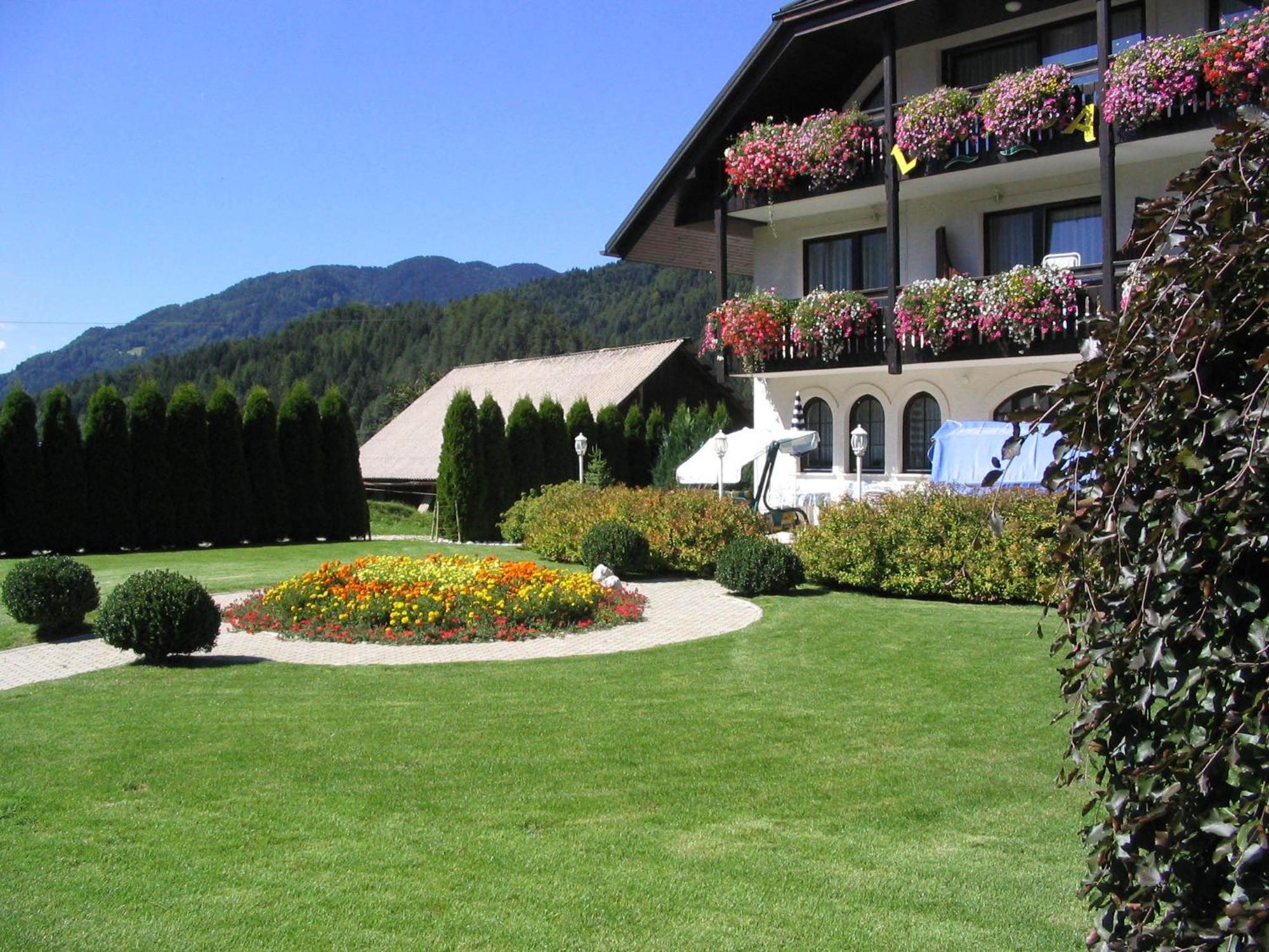 Penzion Livada Kranjska Gora Luaran gambar